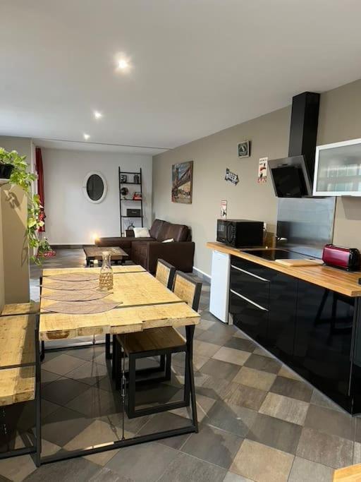 알랑송 Grand Duplex De 80M2 아파트 외부 사진